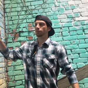 Meet your Posher, Justin